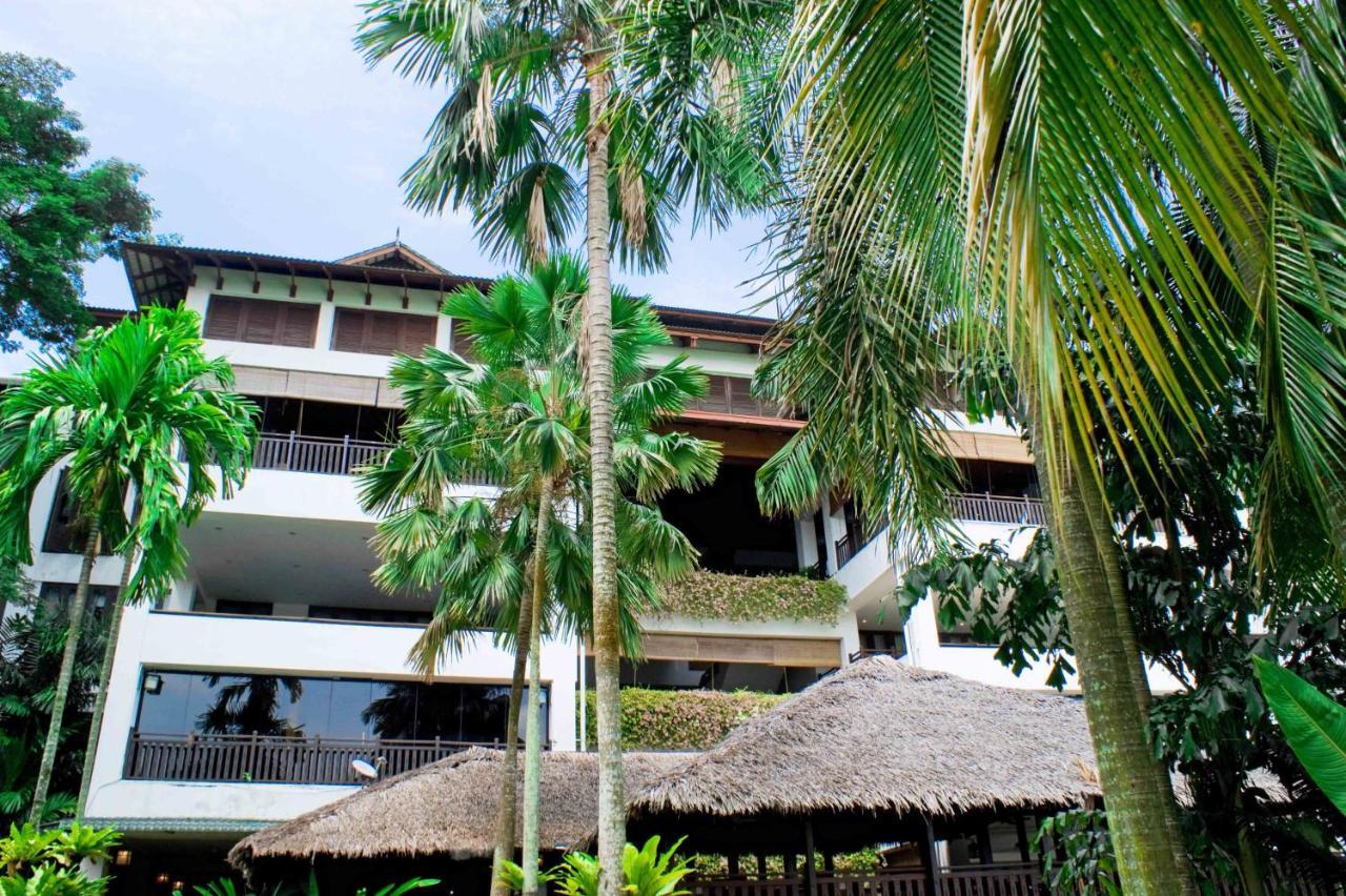 Mines Beach Resort Hotel Сери-Кембанган Экстерьер фото
